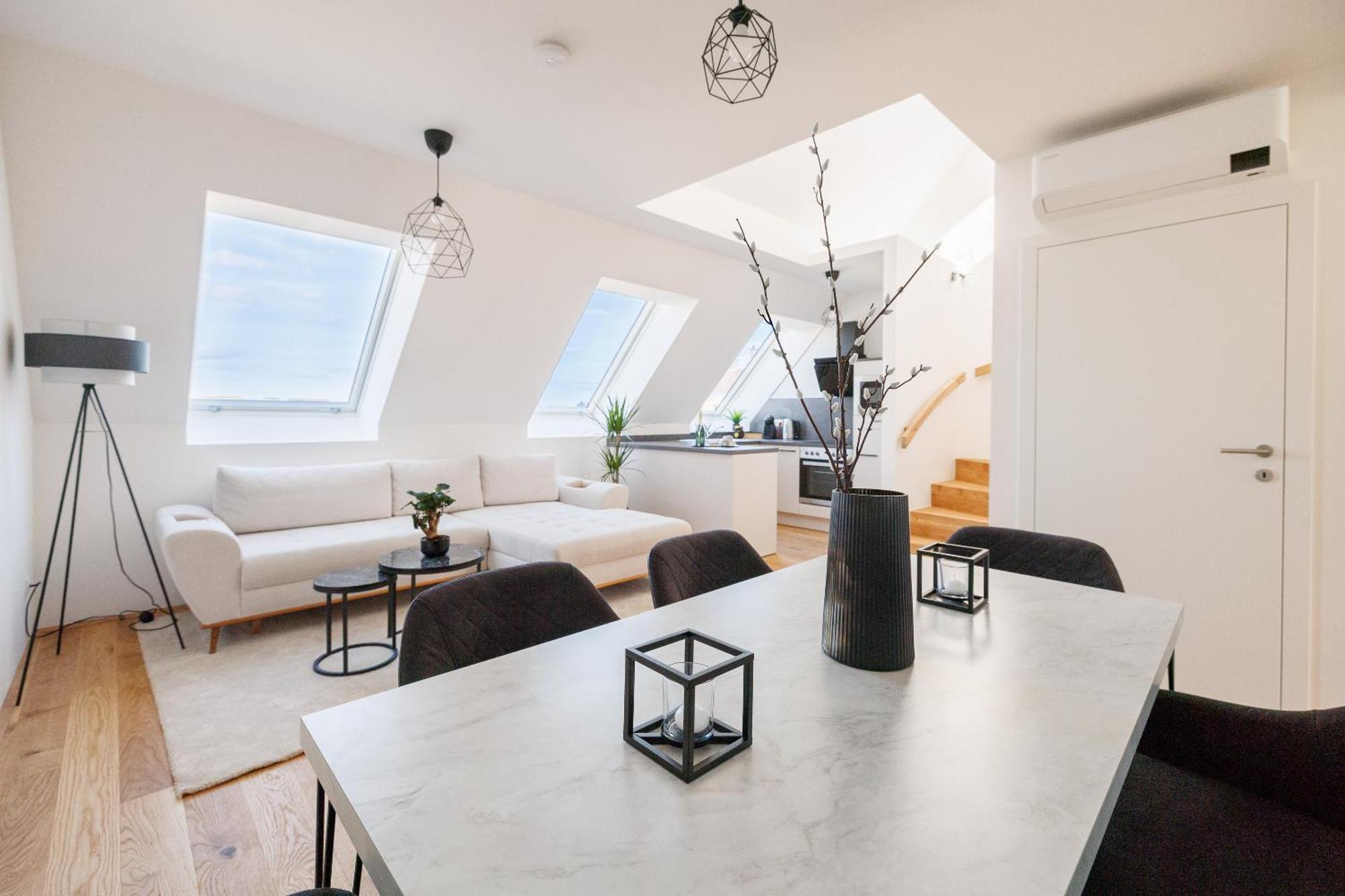 Symphony Apartments 38 - Modern Loft With Terrace And Grill In Central Location Wien Exteriör bild