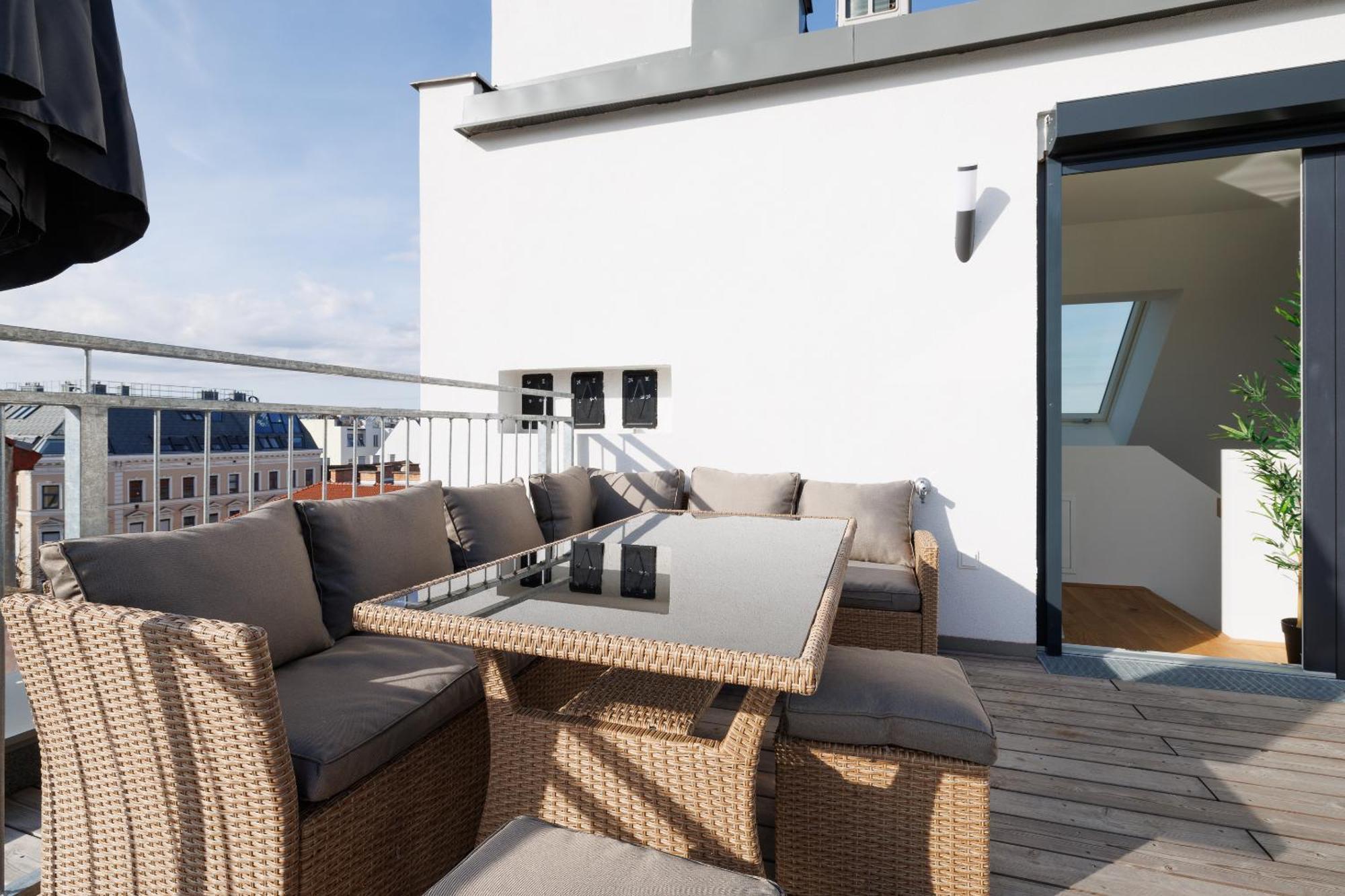 Symphony Apartments 38 - Modern Loft With Terrace And Grill In Central Location Wien Exteriör bild