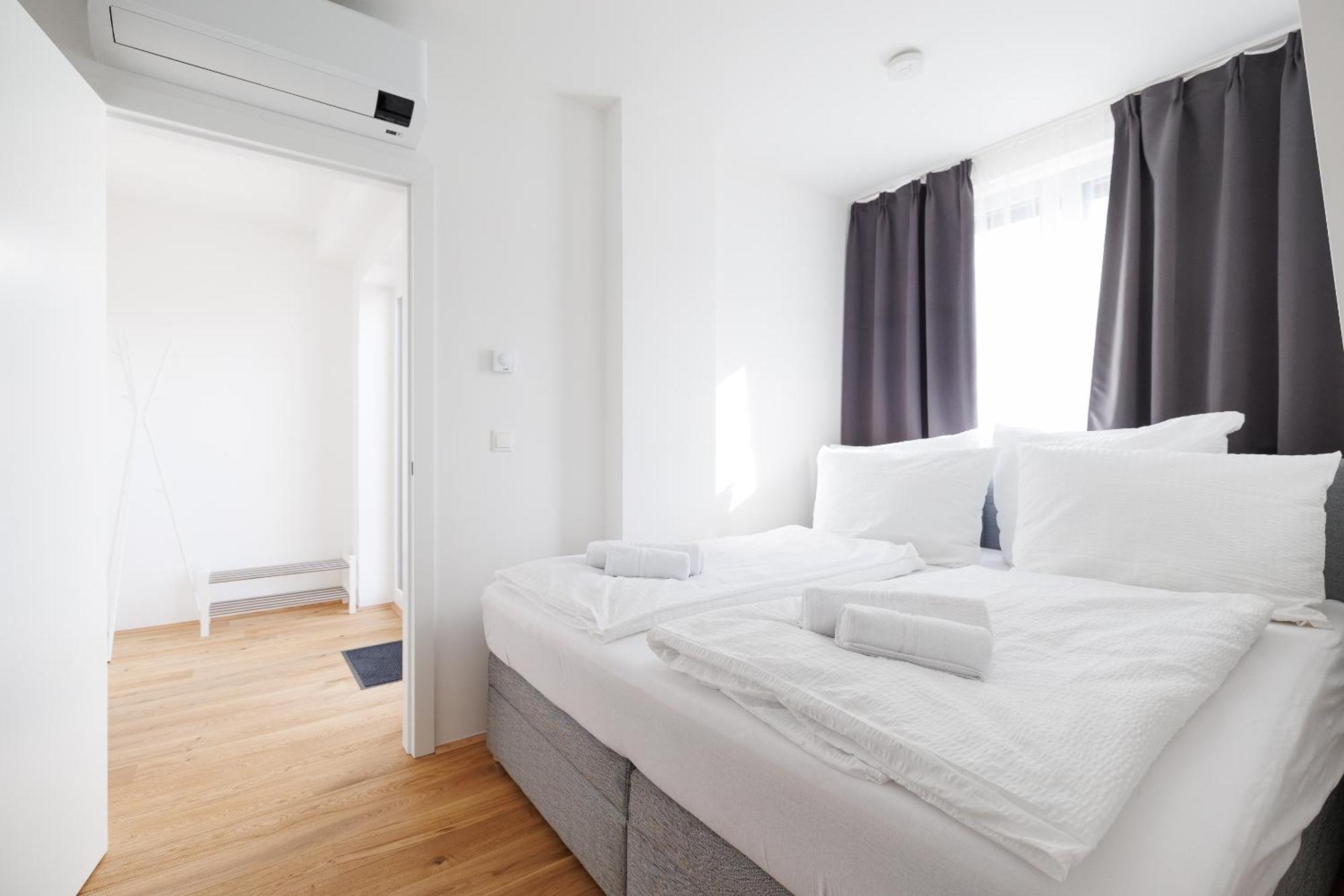 Symphony Apartments 38 - Modern Loft With Terrace And Grill In Central Location Wien Exteriör bild