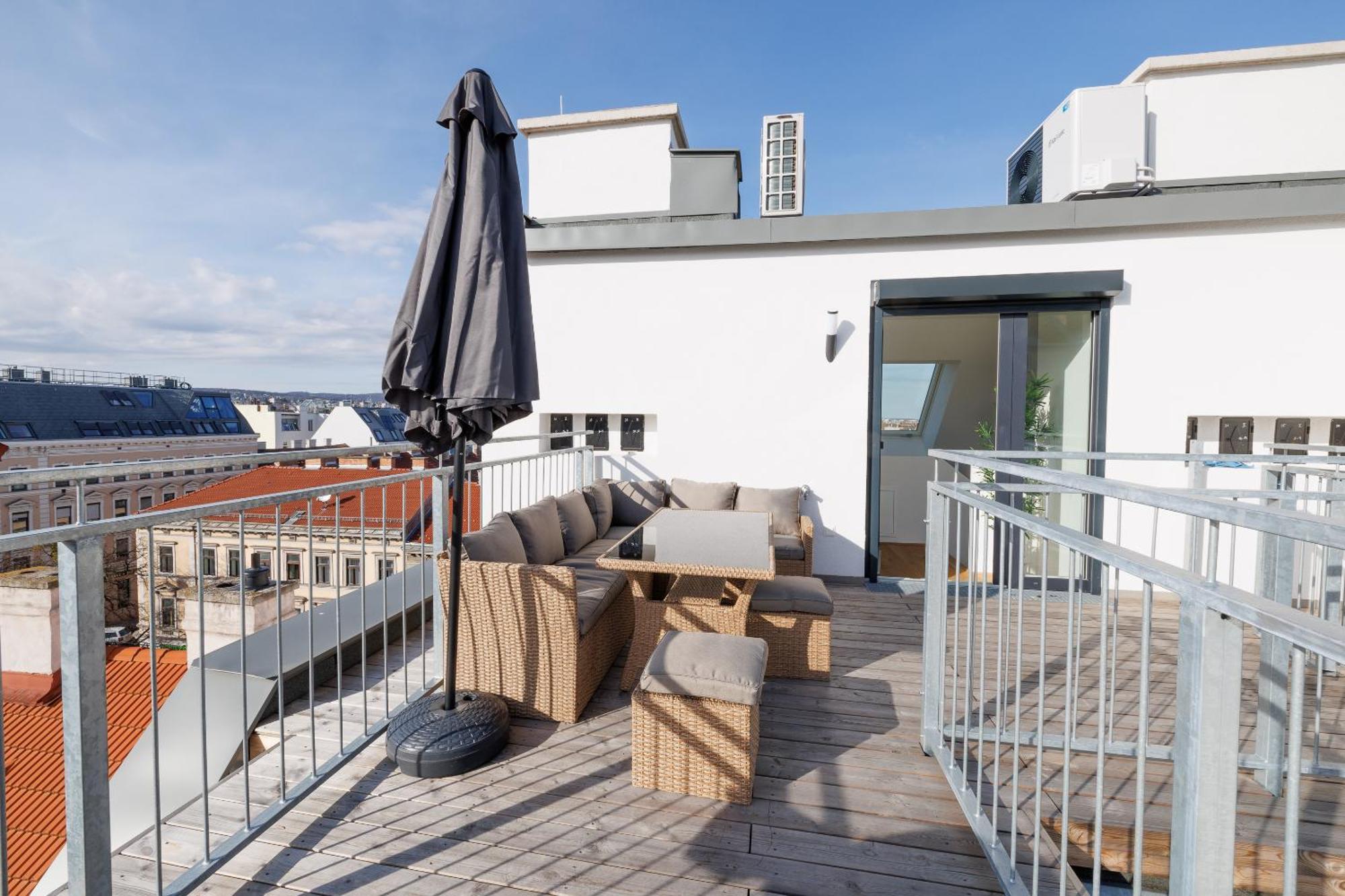 Symphony Apartments 38 - Modern Loft With Terrace And Grill In Central Location Wien Exteriör bild