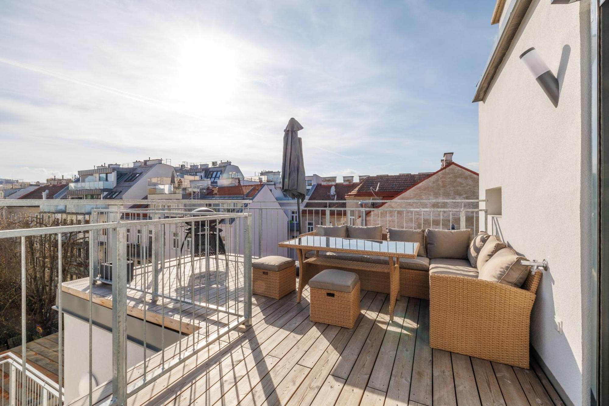 Symphony Apartments 38 - Modern Loft With Terrace And Grill In Central Location Wien Exteriör bild